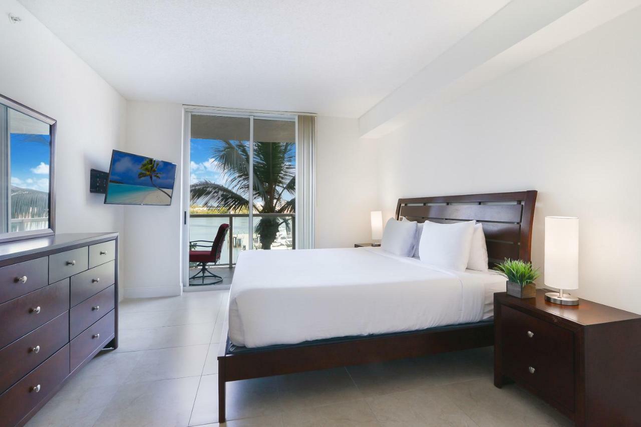 Intracoastal Yacht Club By Hosteeva Aparthotel
