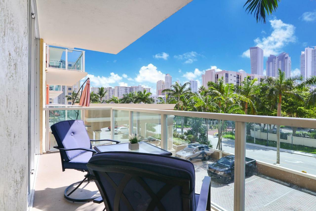 Intracoastal Yacht Club By Hosteeva Aparthotel Sunny Isles Beach