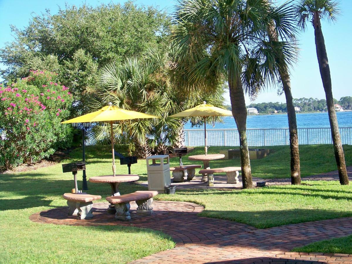Destin West Sandpiper Bld 501 Bay Side *