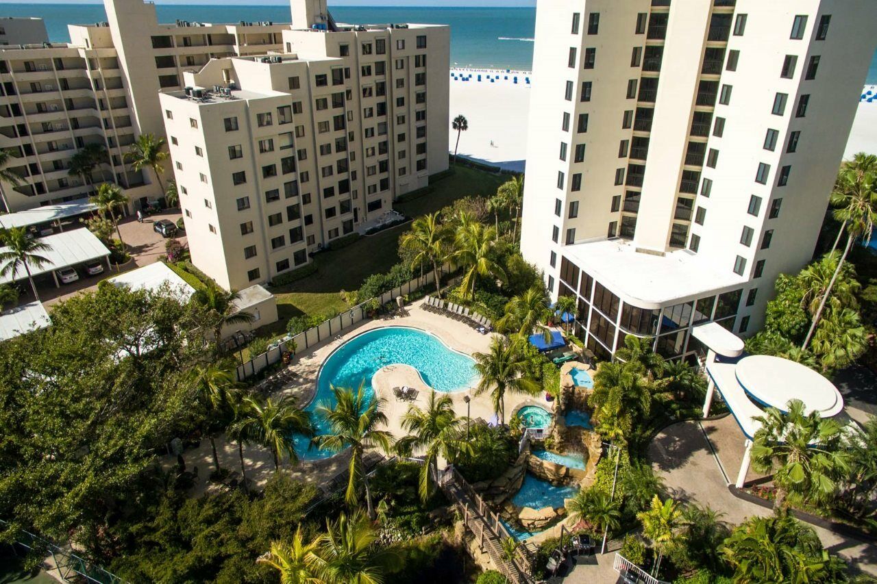 Resort Pointe Estero 3*