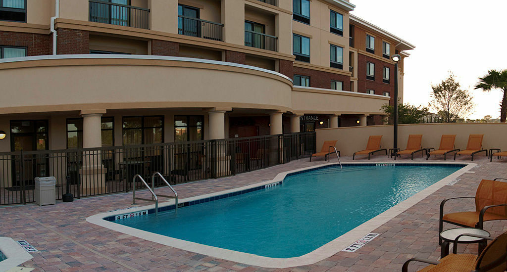 Courtyard By Marriott I-295/east Beltway Hotel