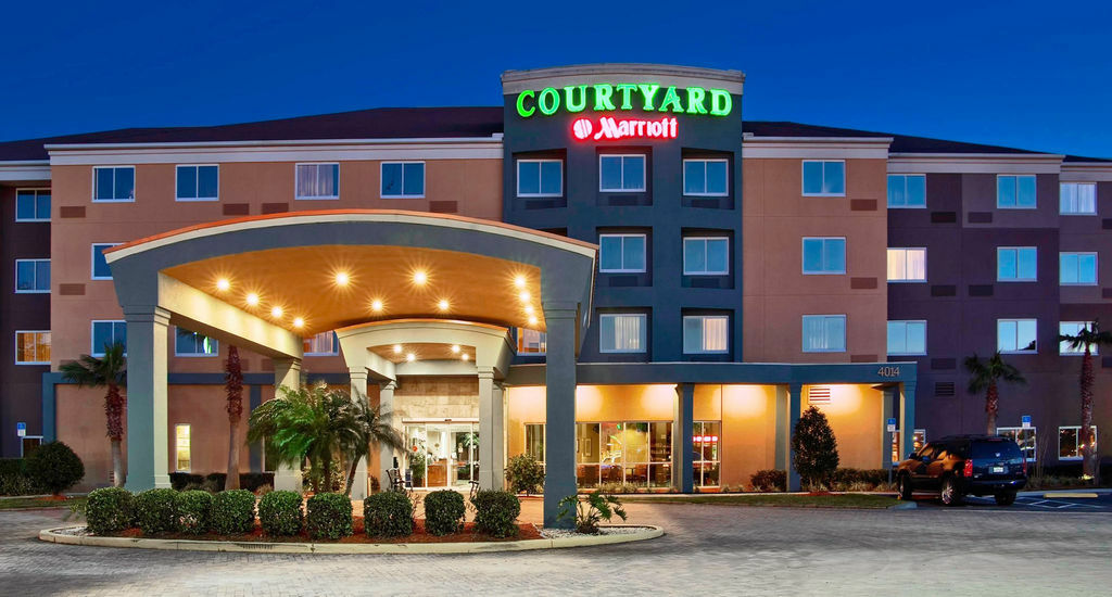 Courtyard Tampa 3*