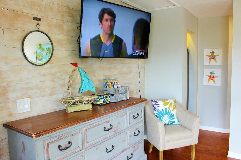 Latitude 26 Waterfront Boutique - 3*