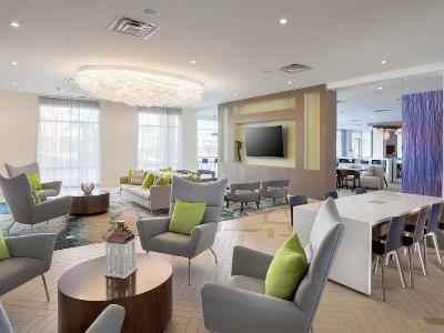 Holiday Inn Express & Suites - Orlando At Seaworld By Ihg 3*