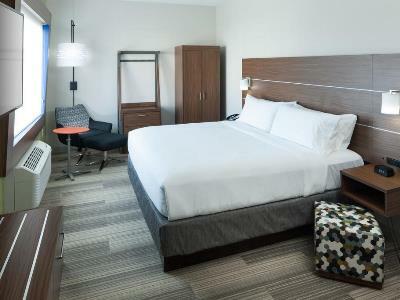 Holiday Inn Express & Suites - Orlando At Seaworld By Ihg