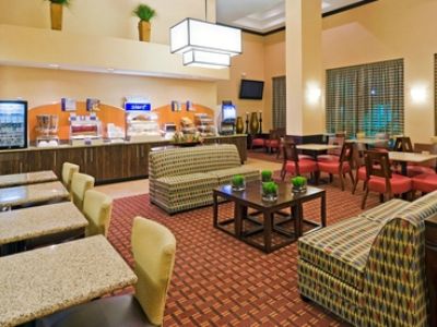 Express & East-miami By Ihg Hotel 2*