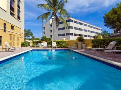 Express & East-miami By Ihg Hotel