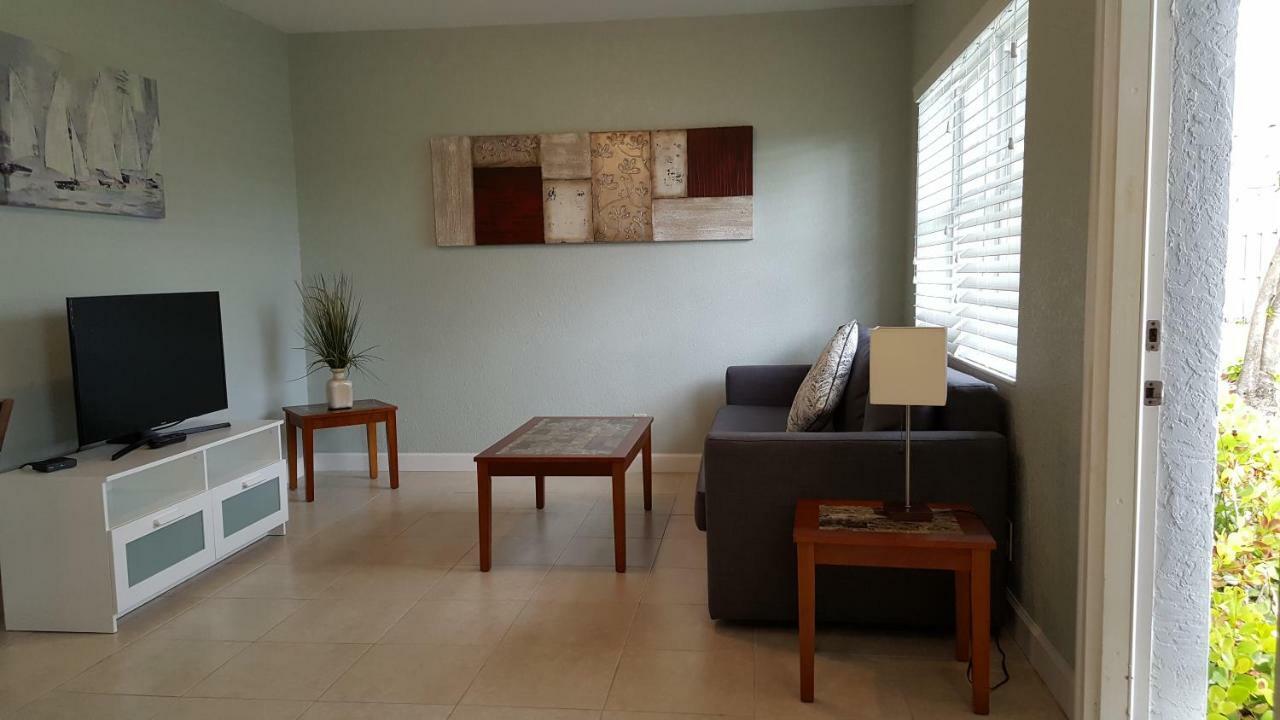 Coral Key Hotel