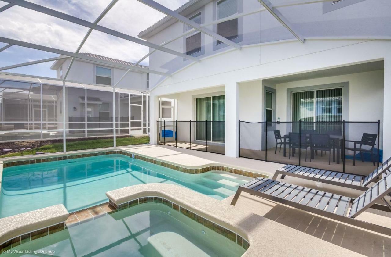 Holiday home Magnificent Pool In Champion Gates *