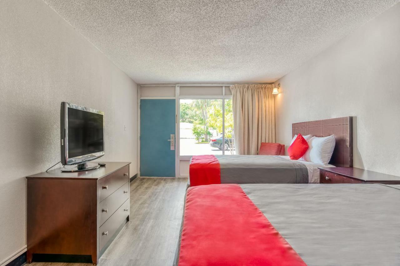 Hotel Bayside - Clearwater