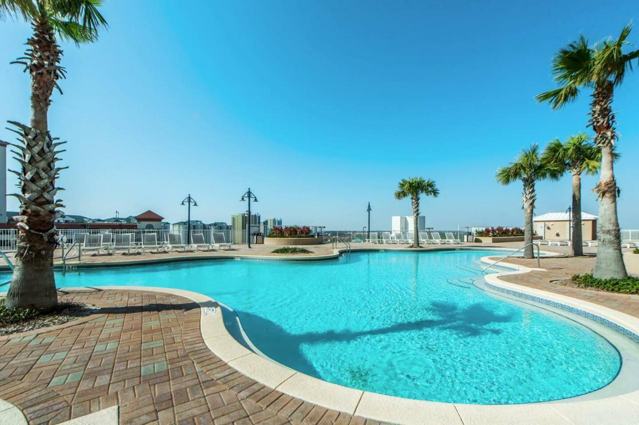Apartment Laketown Wharf 1403