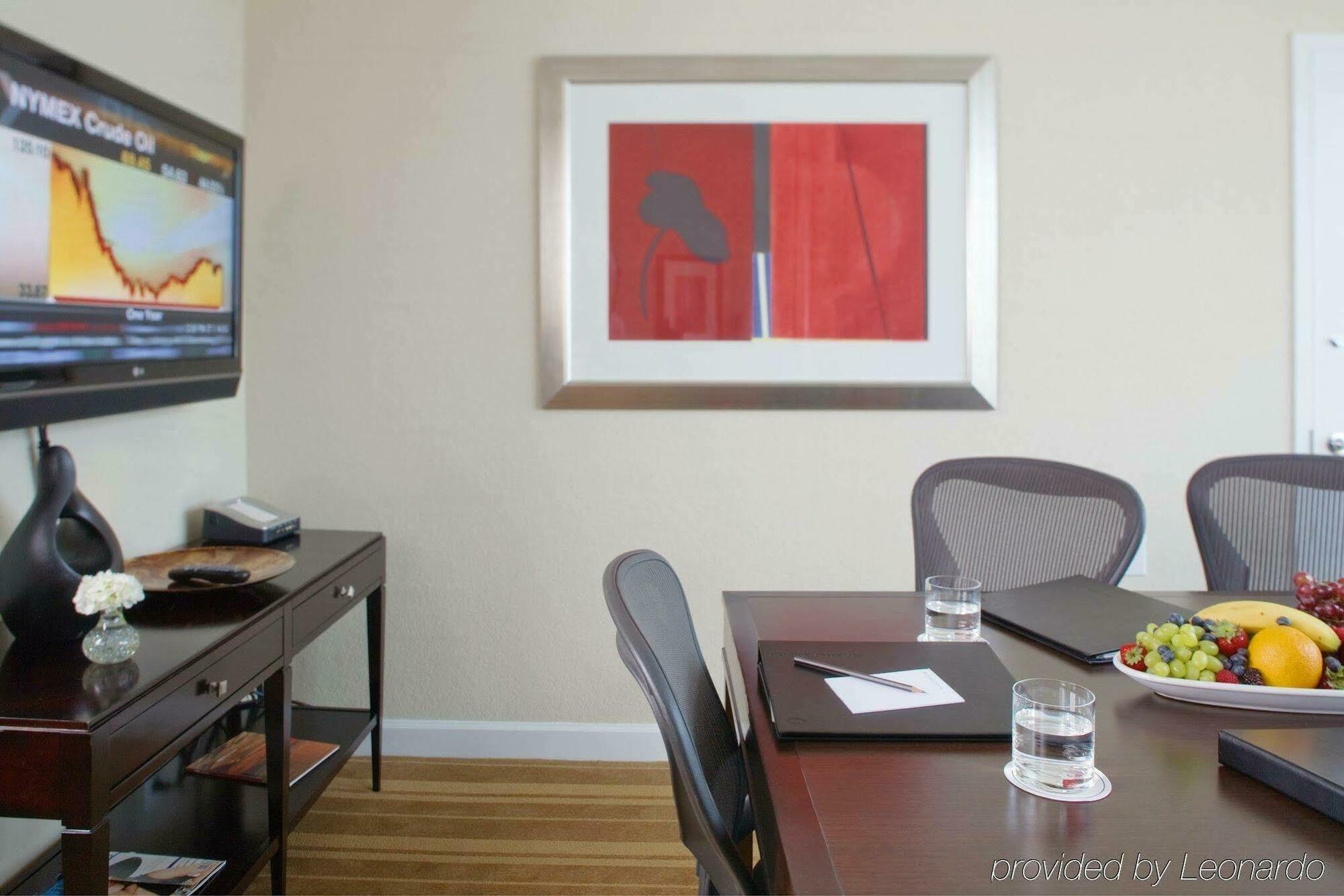 Hotel The Westshore Grand, A Tribute Portfolio Hotel, 4*