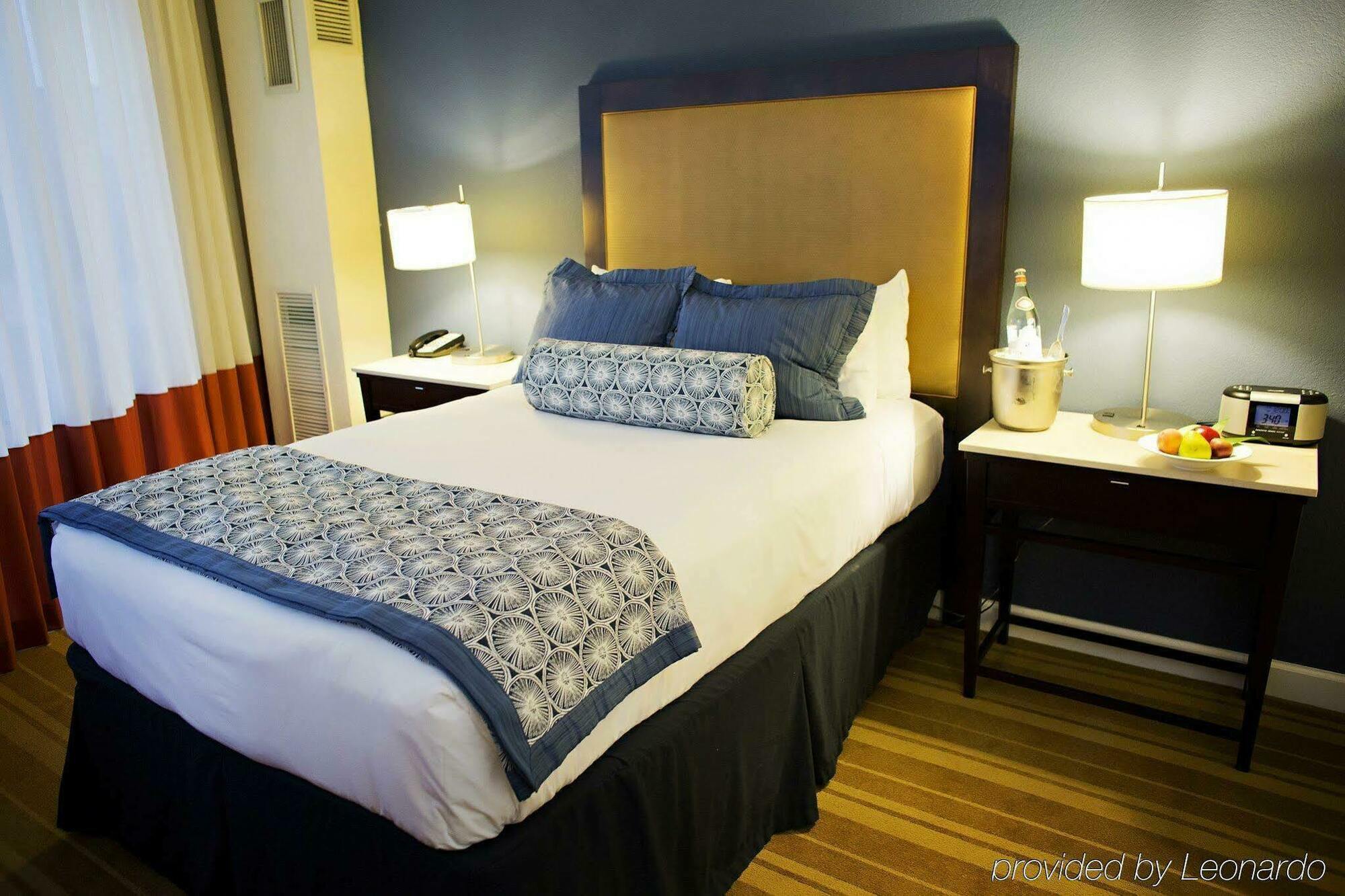 The Westshore Grand, A Tribute Portfolio Hotel, Hotel