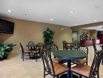 Microtel & By Wyndham I-95 Palm Coast