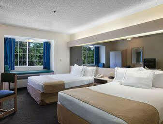 Microtel & By Wyndham I-95 Hotel