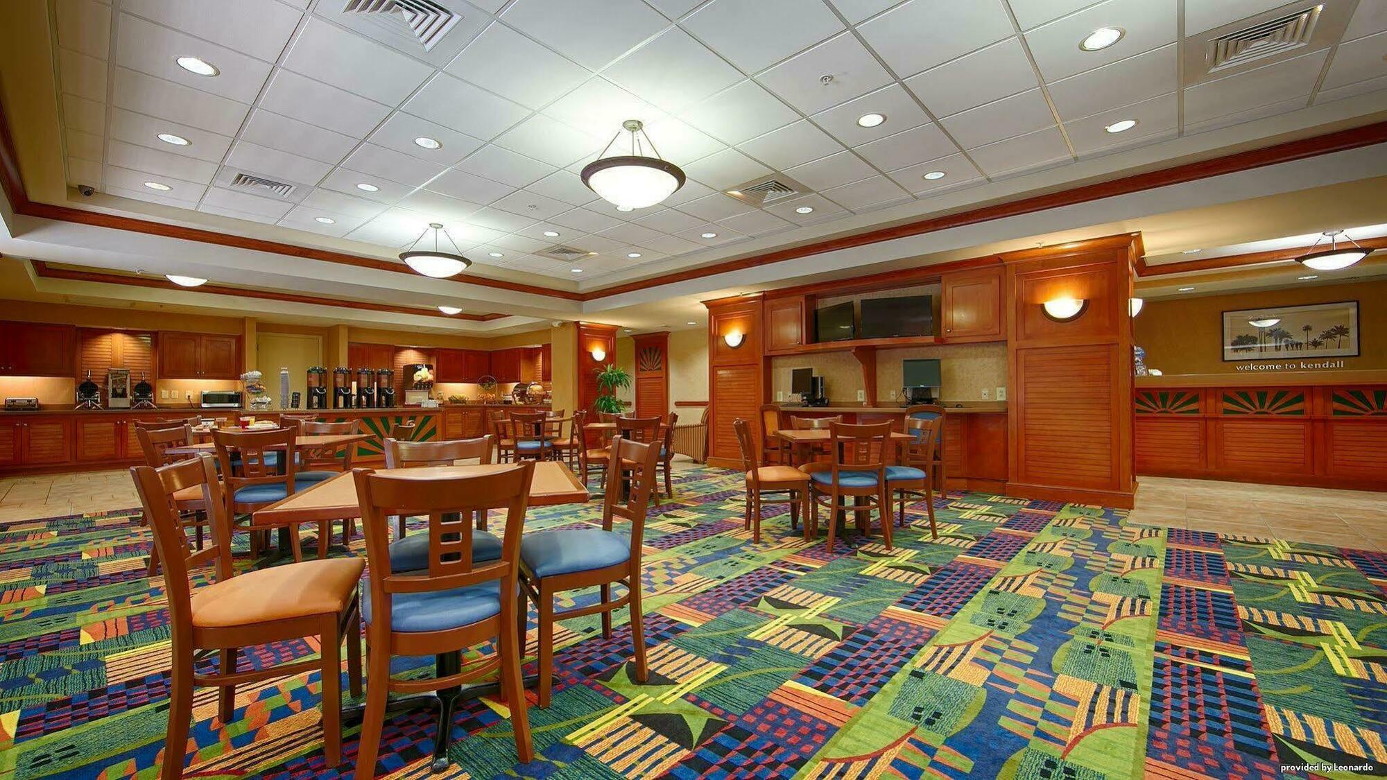 Hotel Western & Kendall