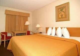 Quality & Eastgate Hotel