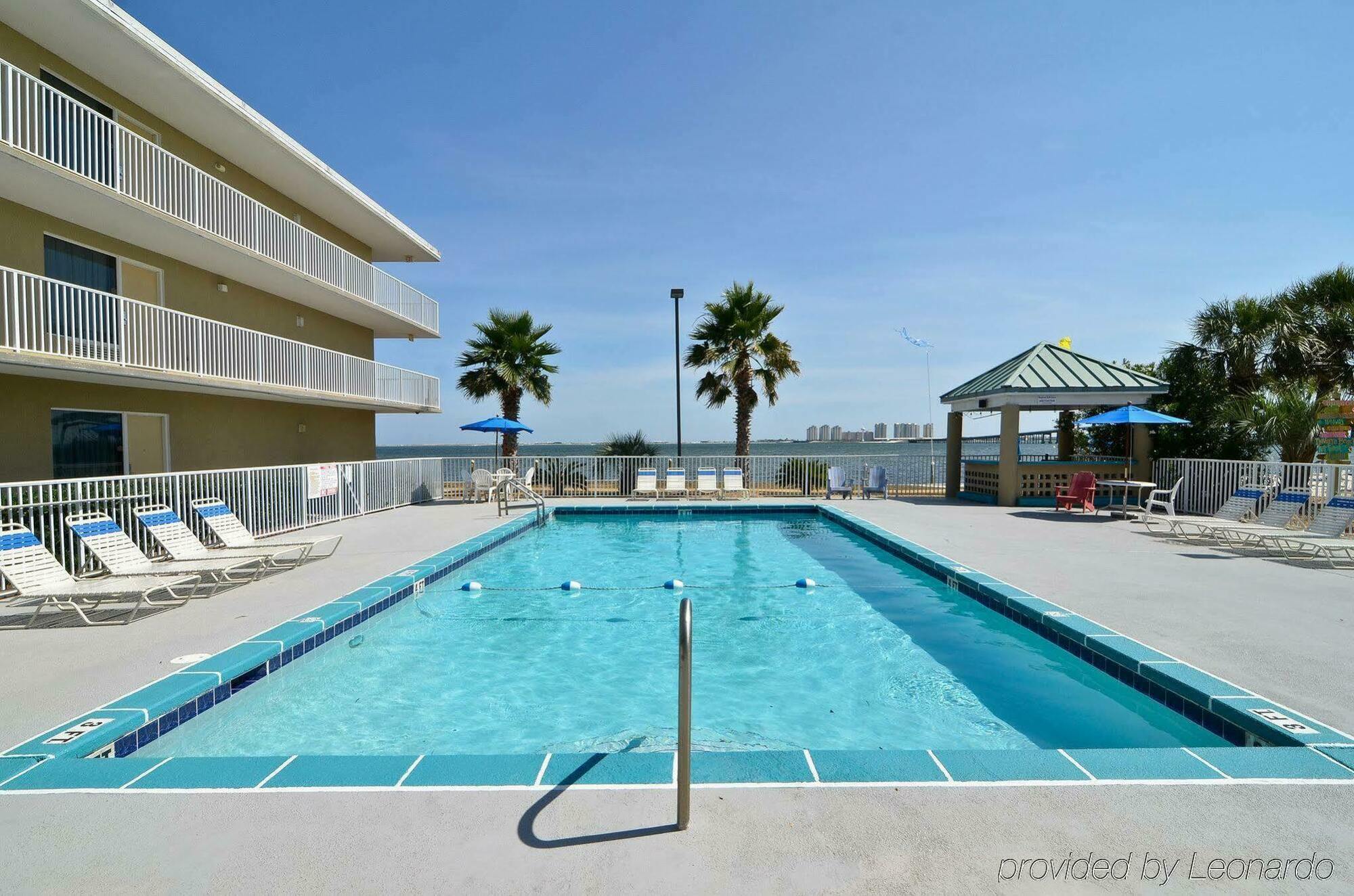 Western Waterfront 3* Navarre