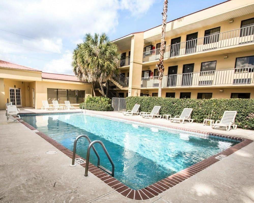 Inn Quality Atlantic Beach-mayo Clinic Jax Area 2*