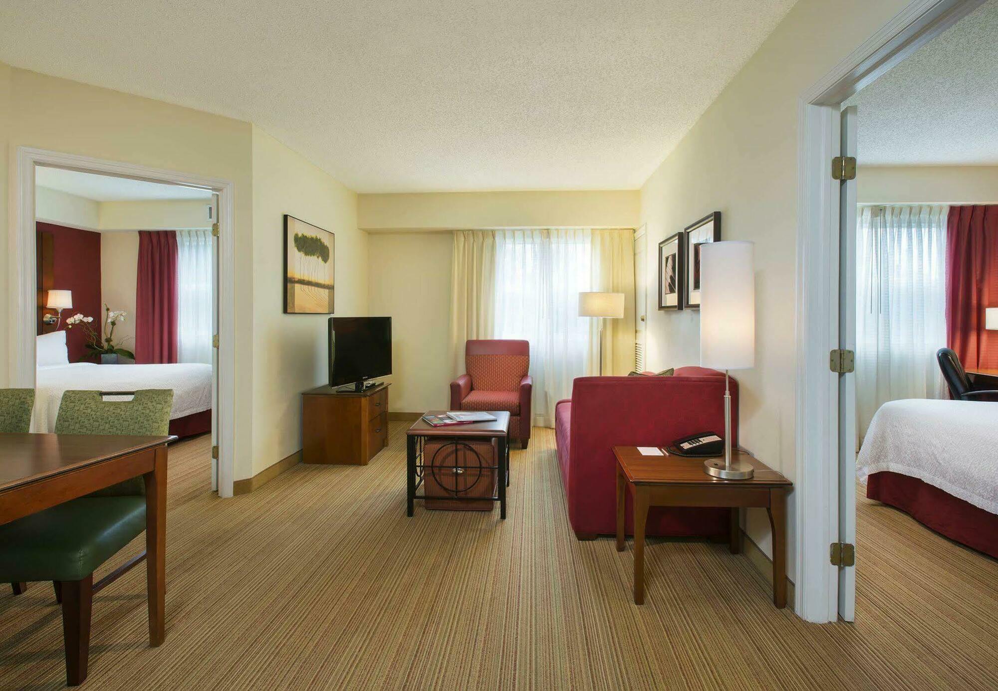 Hotel By Marriott Miami Mall 3*