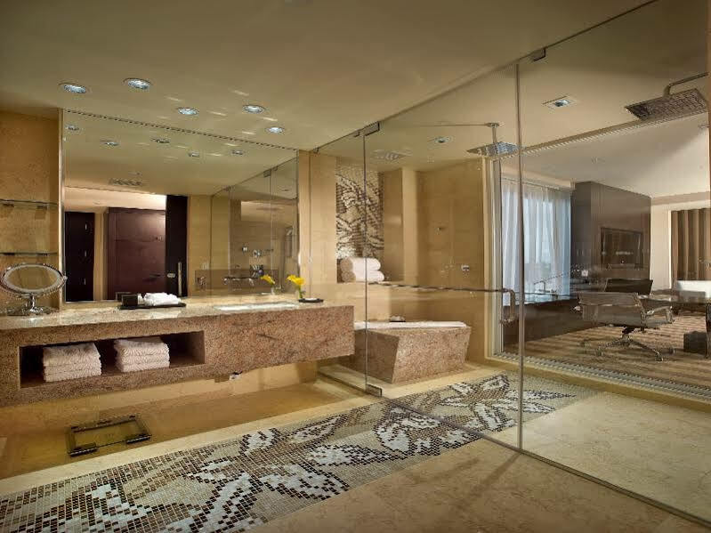 Eb Miami Airport Hotel 4*