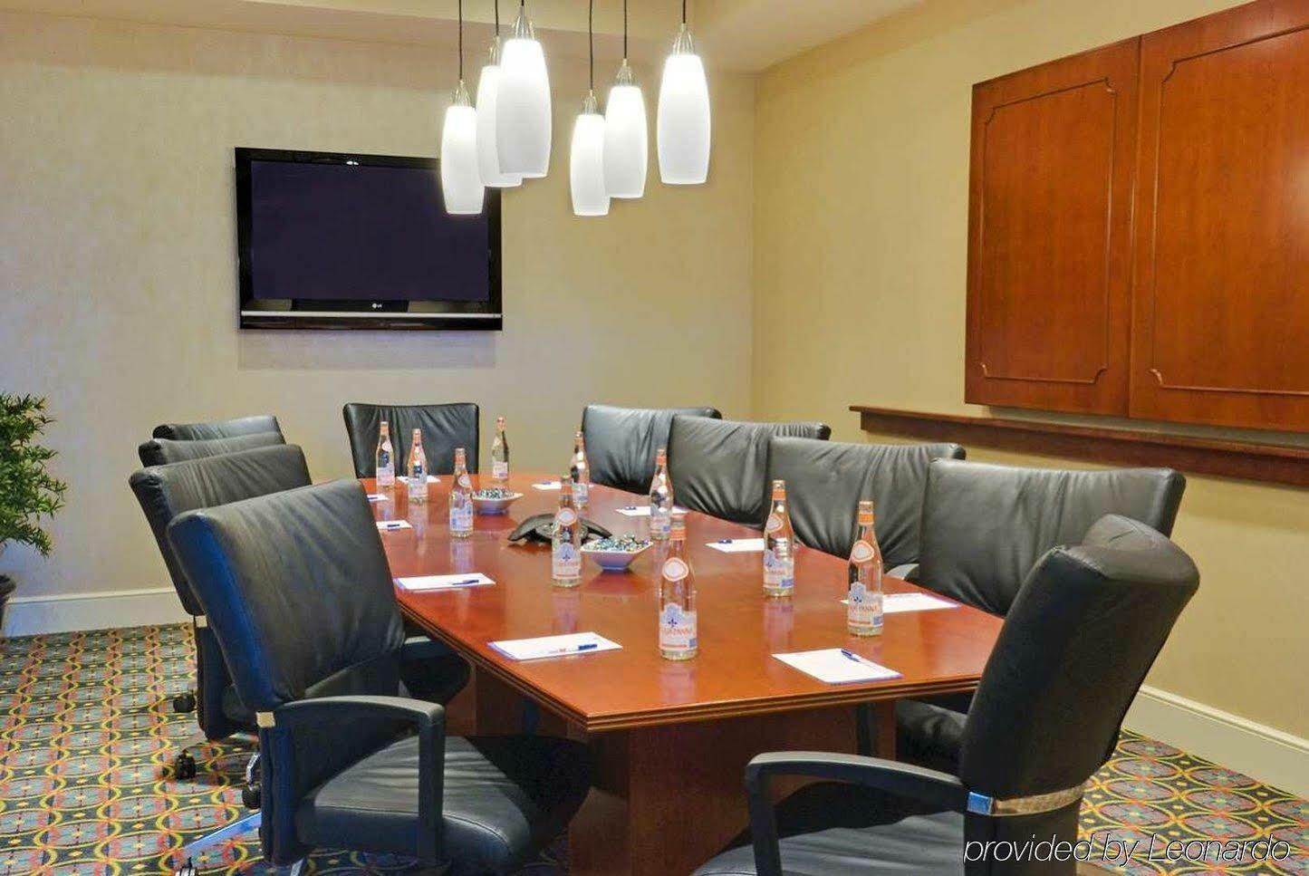 Hotel Hilton Garden Airport/westshore 3*