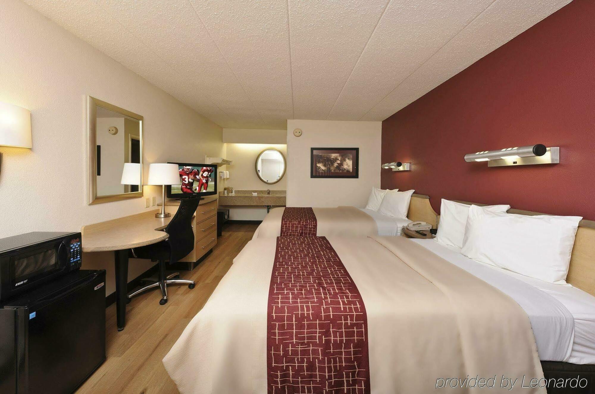 Red Roof Plus+ West Palm Hotel 3*