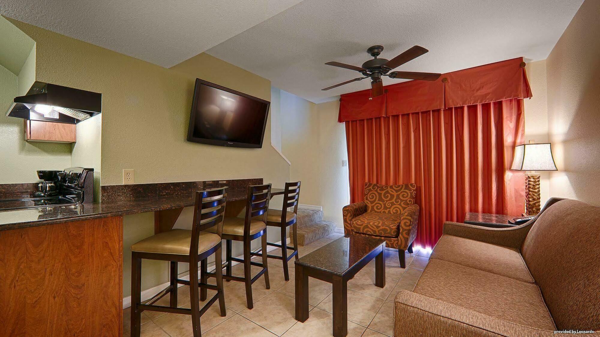 Resort Saratoga Villas- Near 3*
