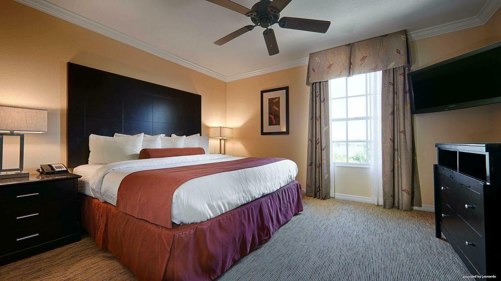 Resort Saratoga Villas- Near Kissimmee