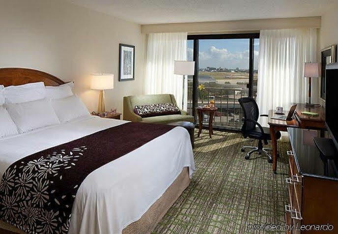 Airport Marriott