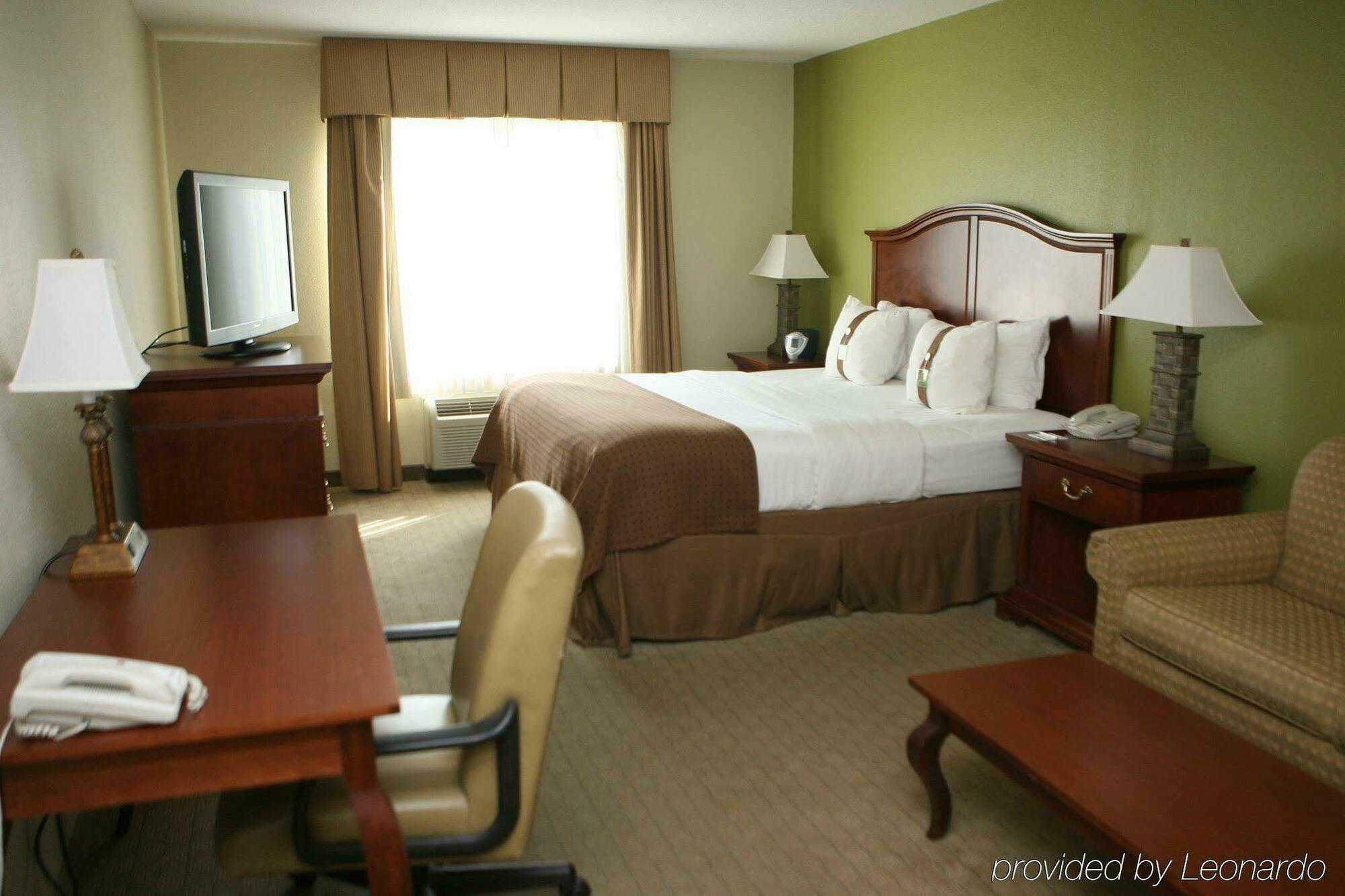 & By Ihg Hotel 4*