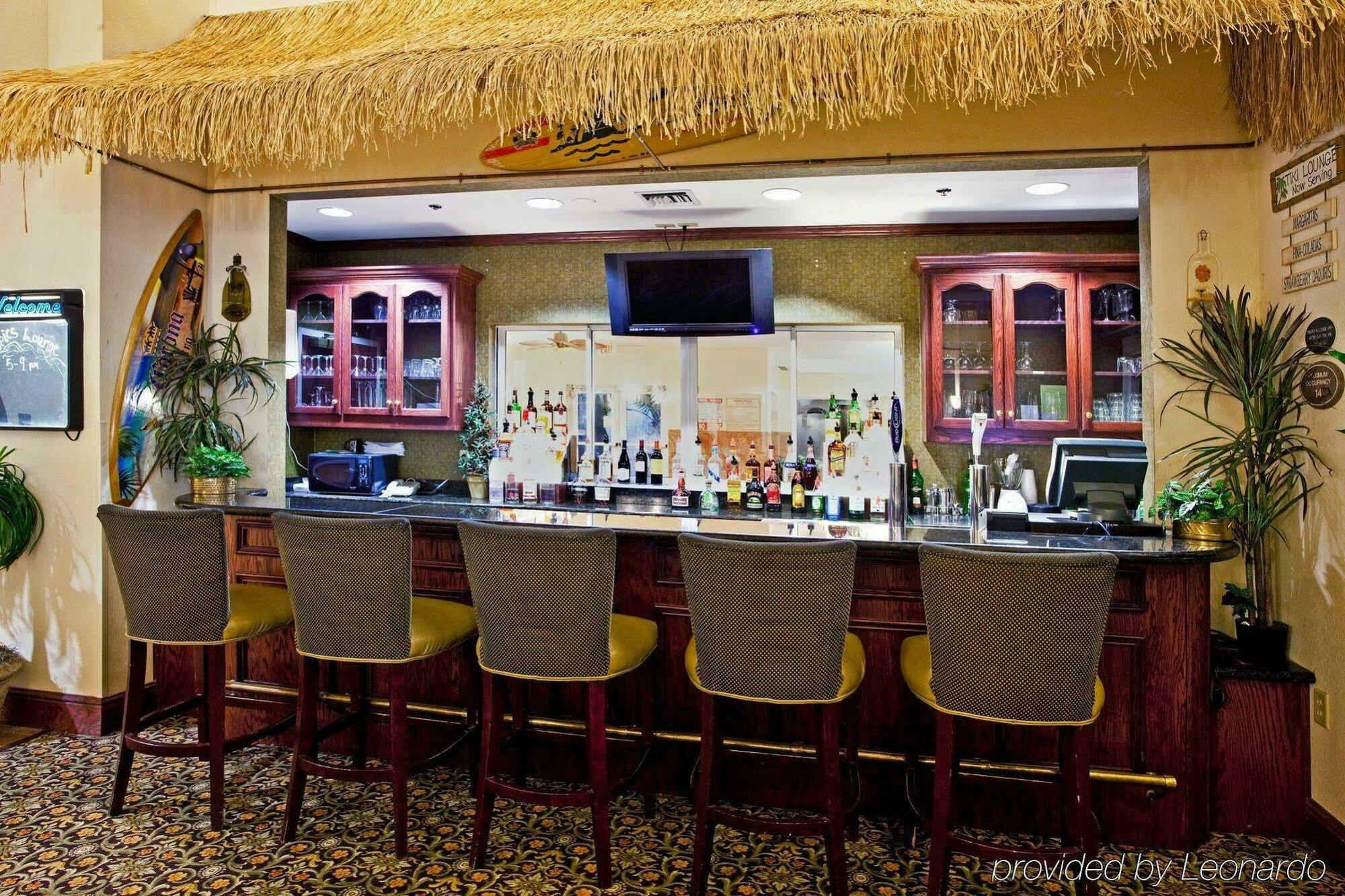 & By Ihg 4* Lake City