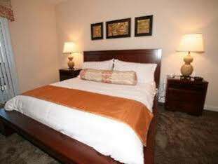 Angela's Palisades - Three Bedroom 406 *