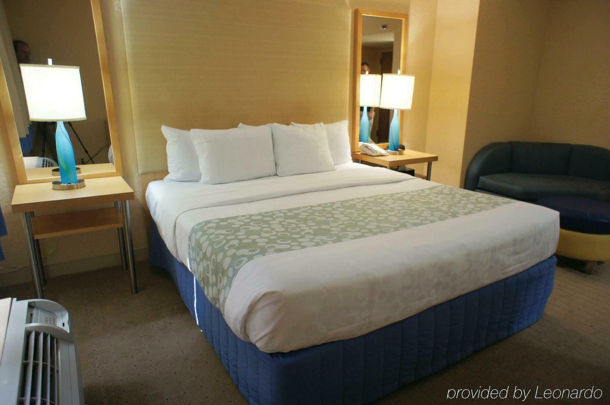 La Quinta By Wyndham South Hotel