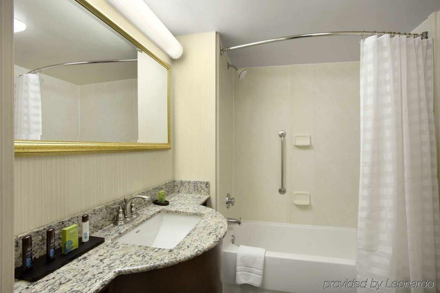 Embassy By Hilton Airport Hotel 3*