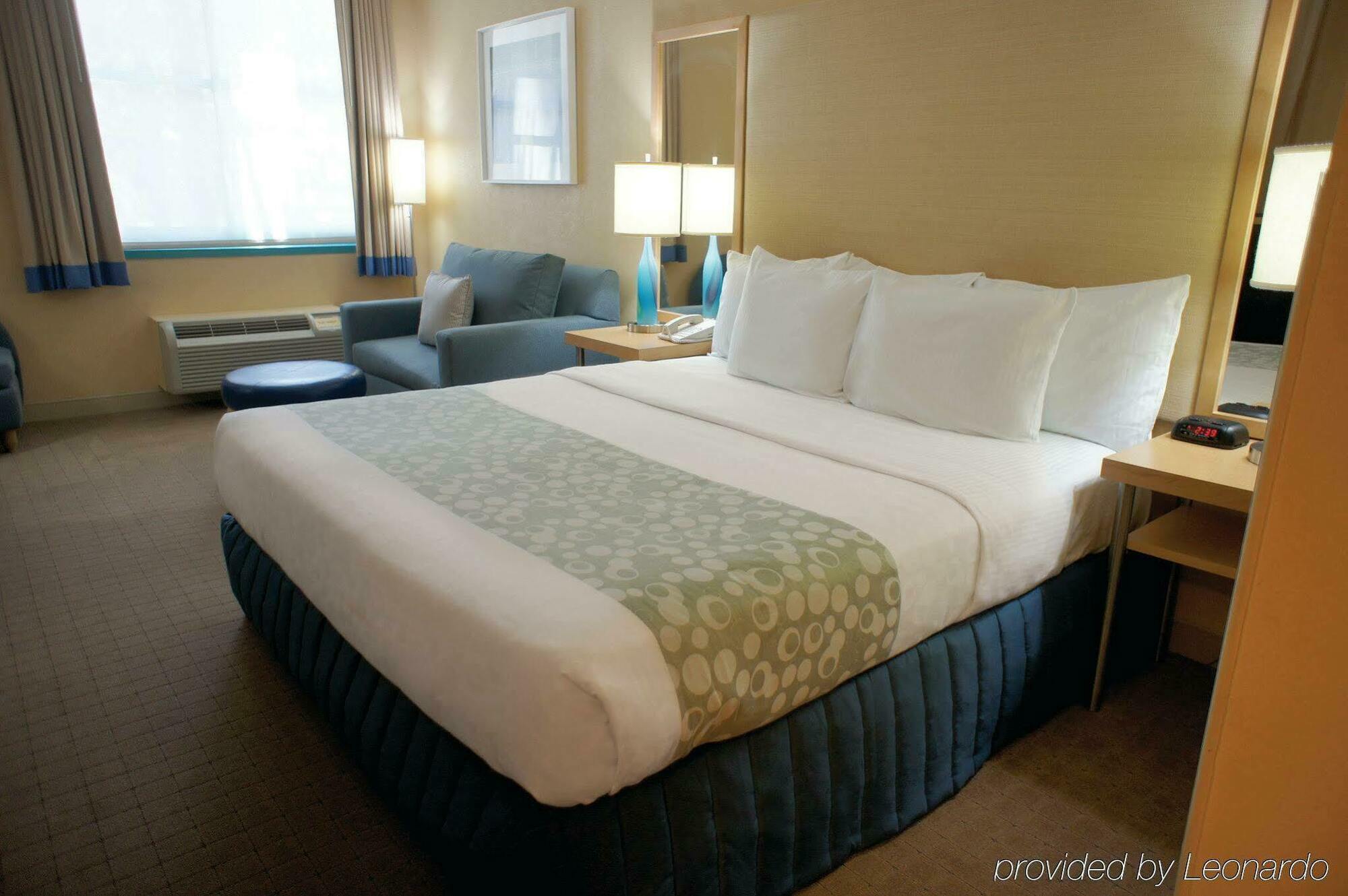La Quinta By Wyndham At Sw 6th St 3*