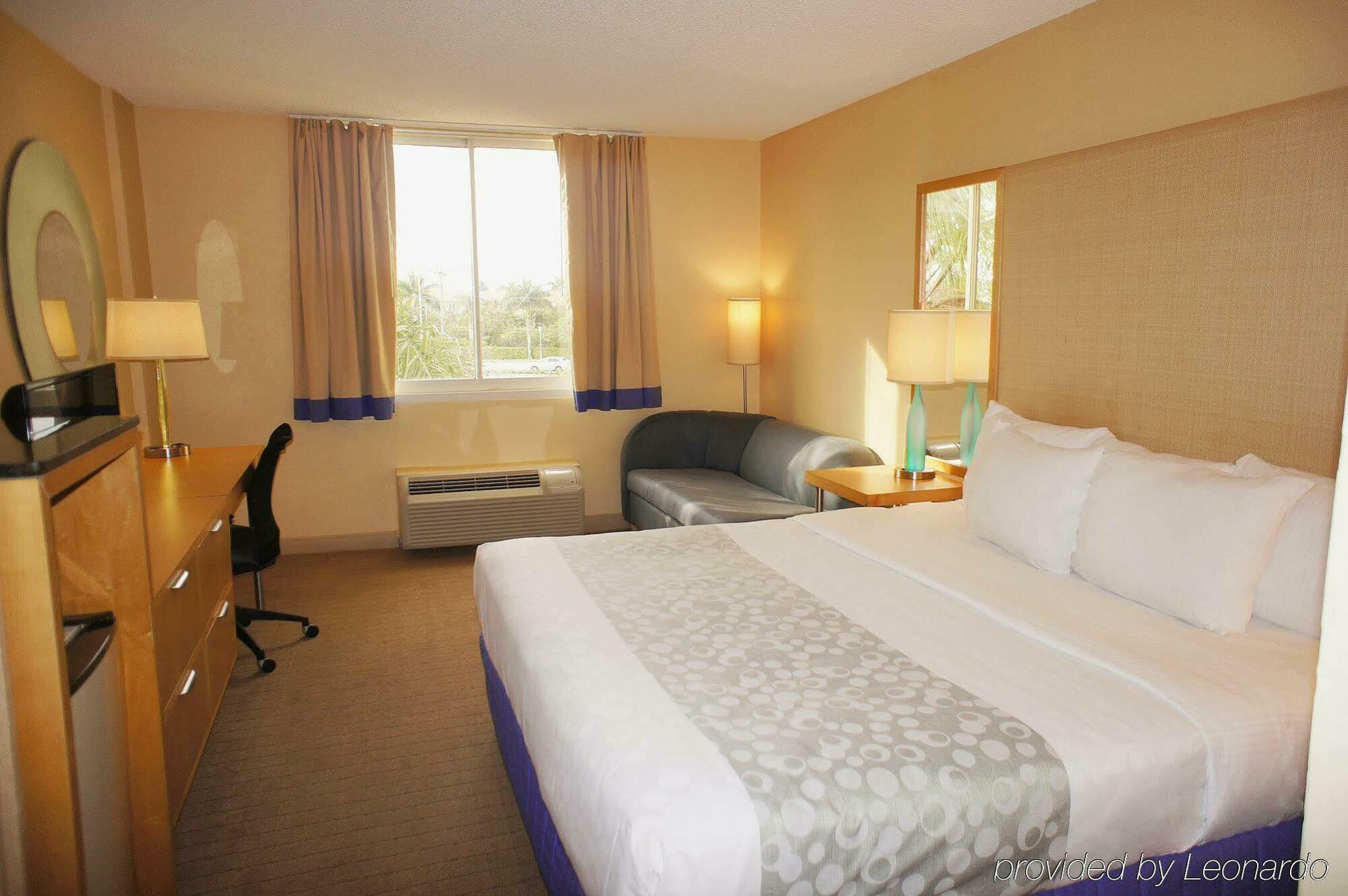 La Quinta By Wyndham Downtown Hotel