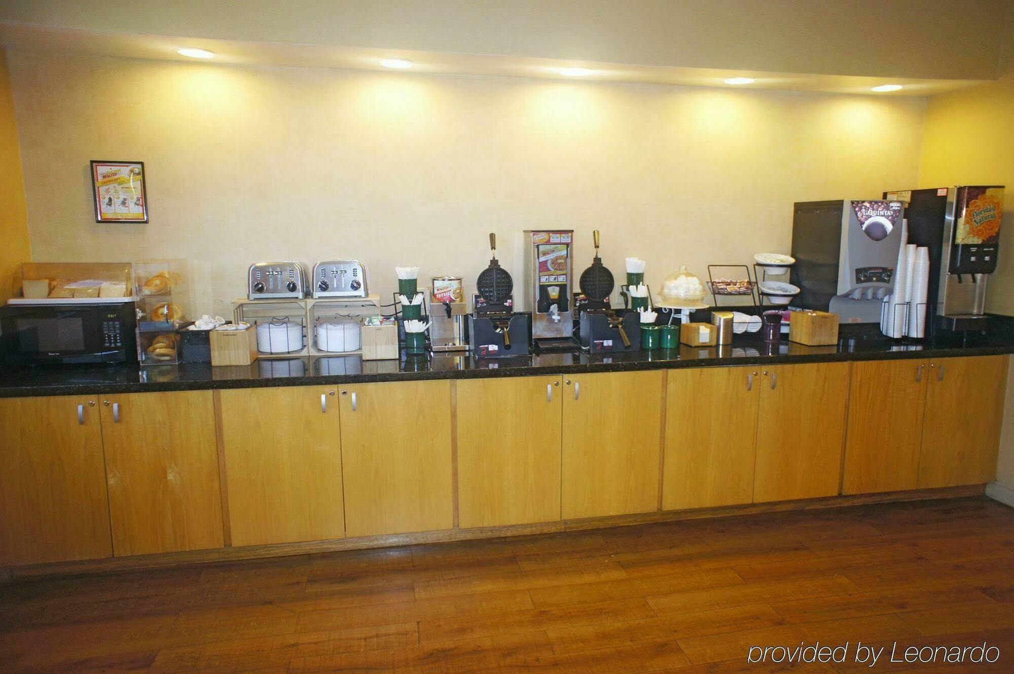 Hotel La Quinta By Wyndham Downtown Naples
