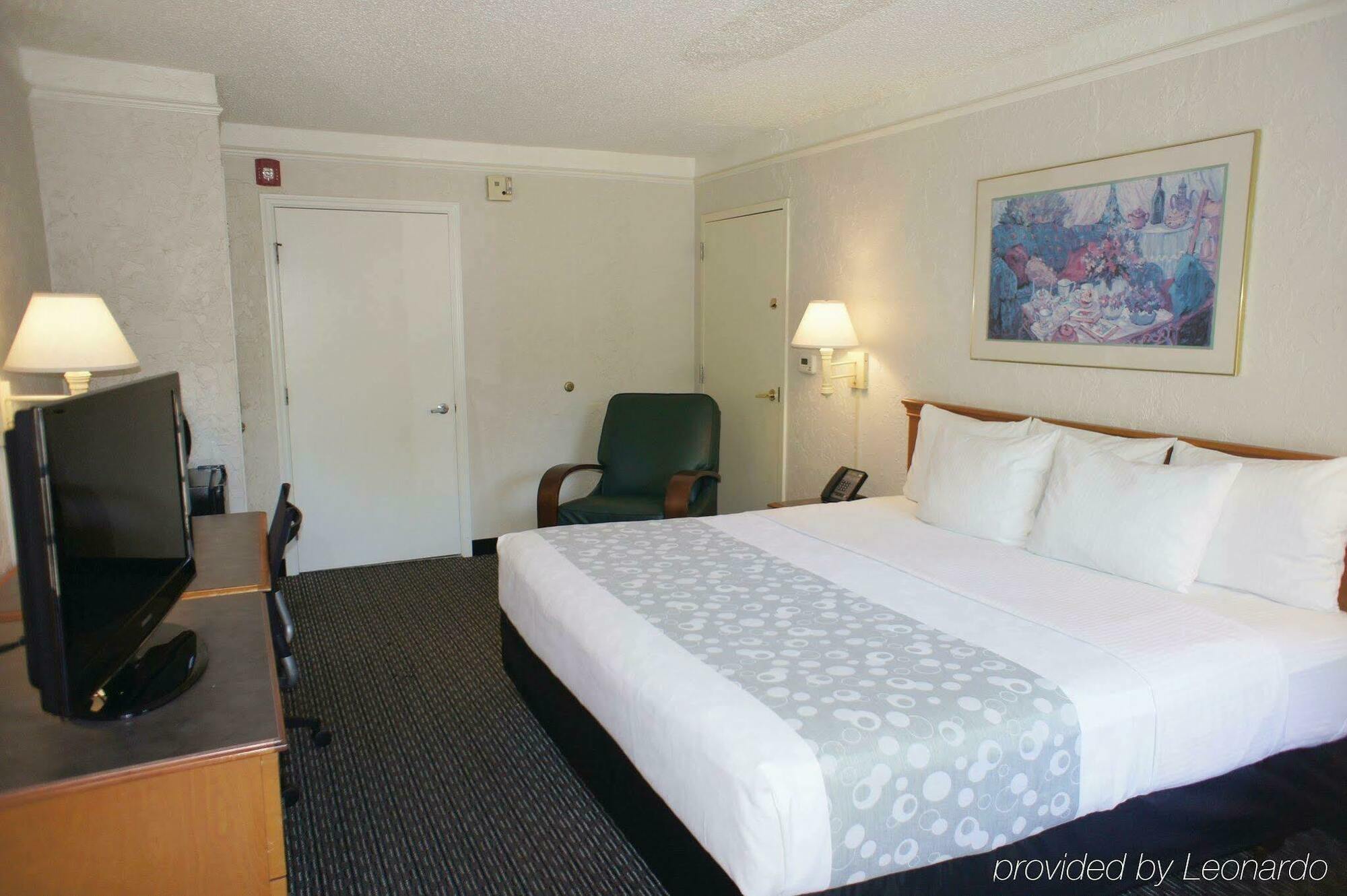 Motel Red Roof Tampa Bay - 2*