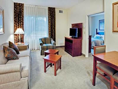 Hotel Staybridge South By Ihg 3*