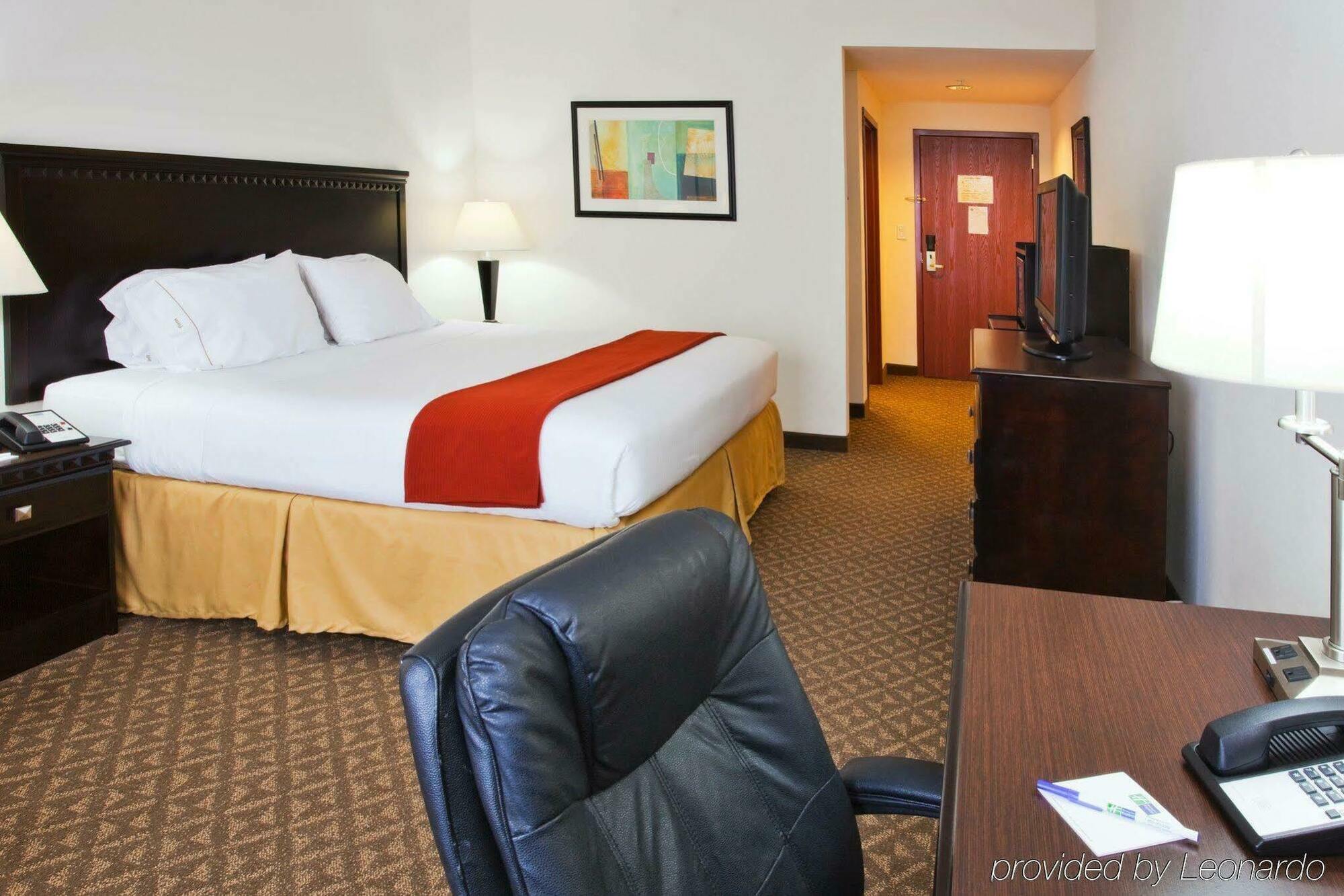 Express & By Ihg Hotel