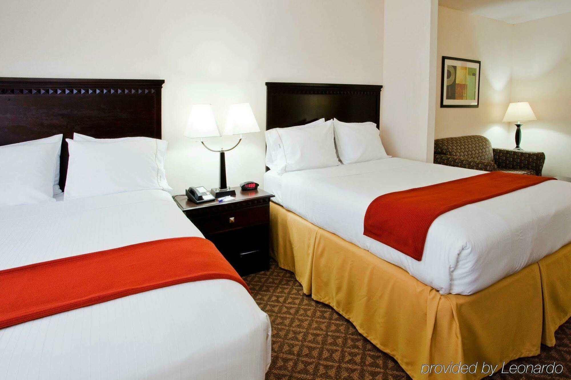 Express & By Ihg Bartow