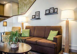 Spot X Tampa - By The Red Collection 3* Wesley Chapel