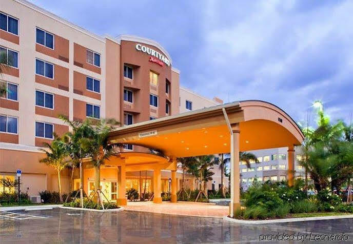 Courtyard By Marriott Miami West/fl Turnpike Hotel