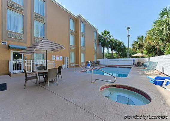 Hotel Comfort & Lauderdale West Turnpike 2*