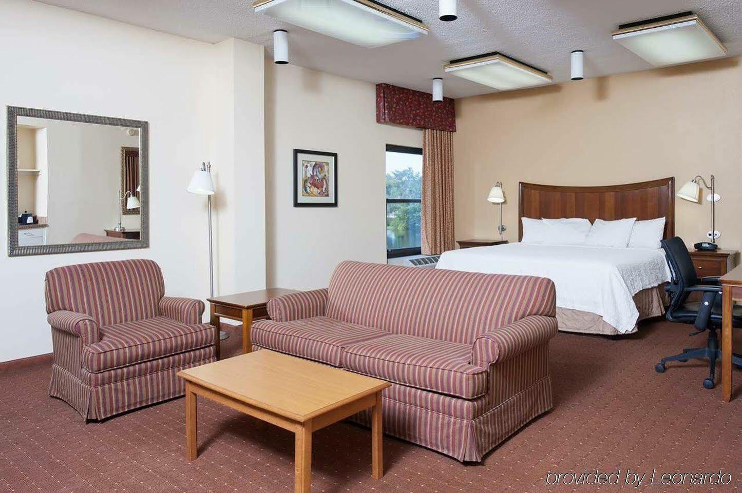 Hampton Naples North Hotel 3*
