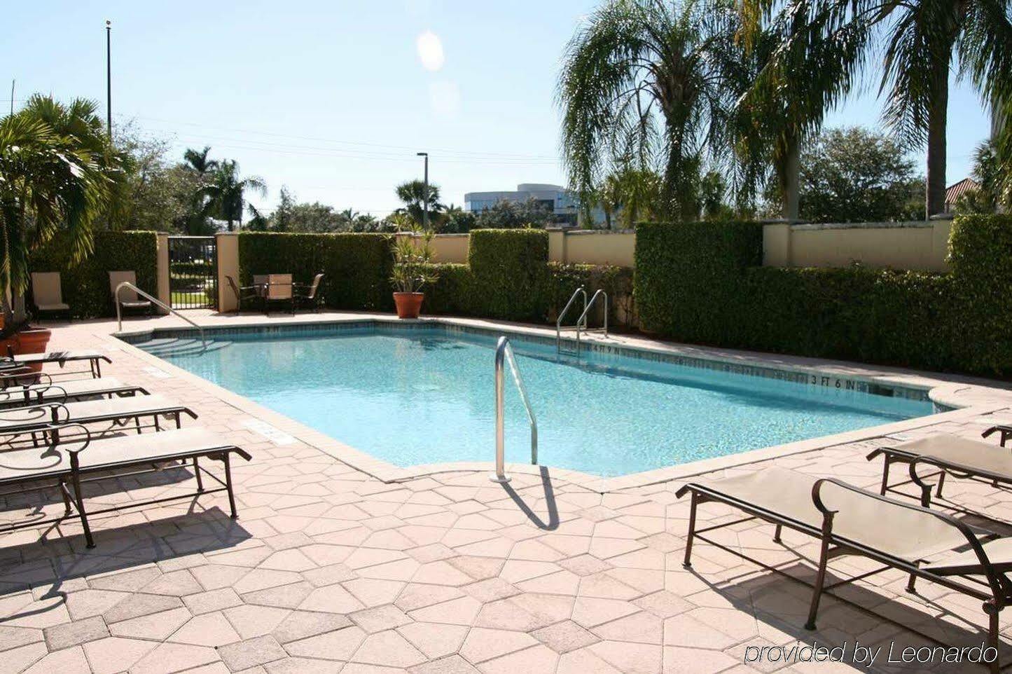 Hampton Palm Gardens 3*