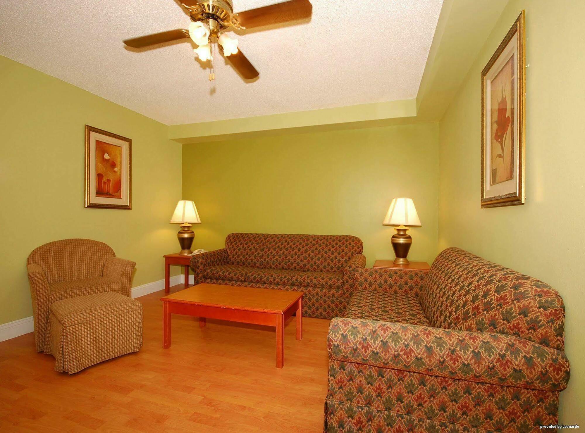 Inn Quality Jacksonville - Near Naval Air Station