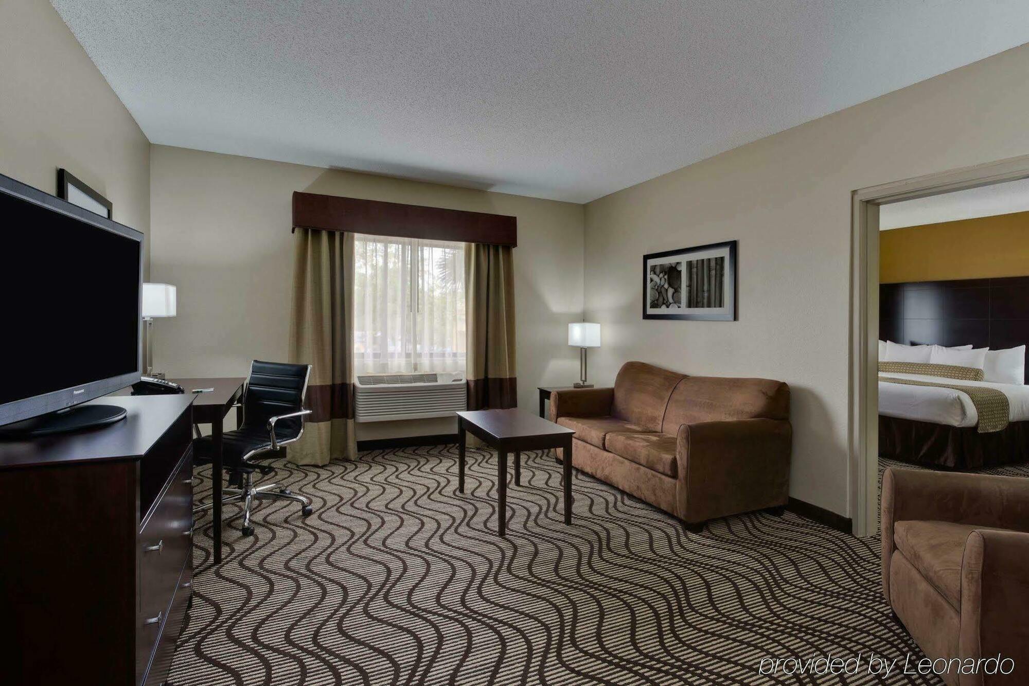 Hotel La Quinta By Wyndham Naples North 3*