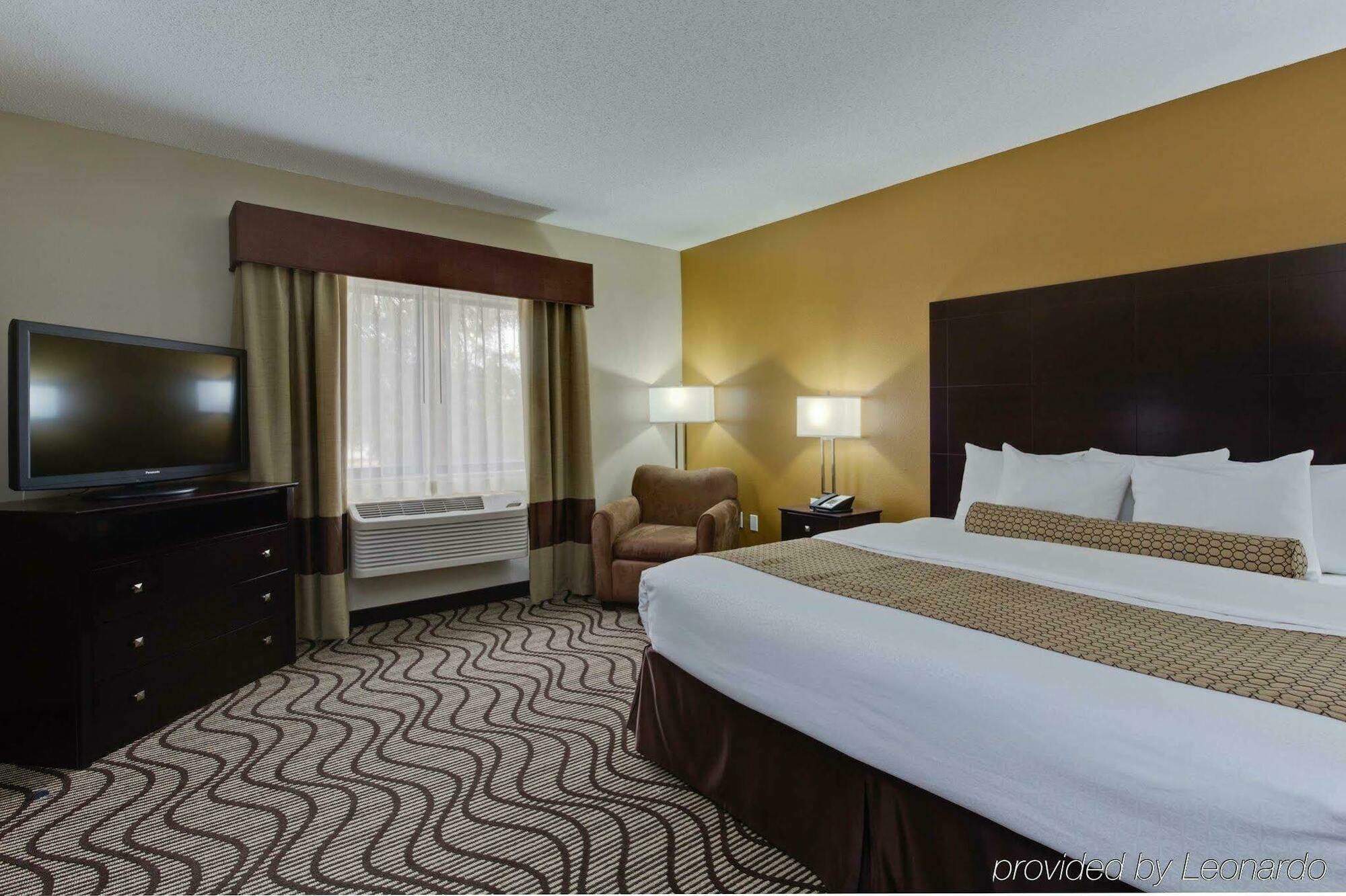 Hotel La Quinta By Wyndham Naples North 3*